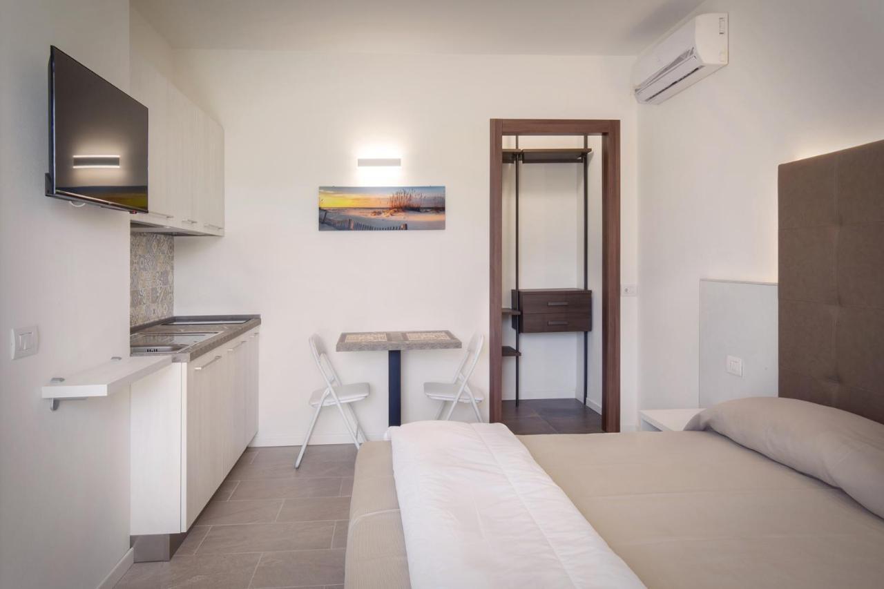 Villa Aurora-Holiday Home Apt3 Bardolino Exteriör bild